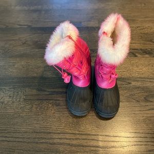 Girls snow boots